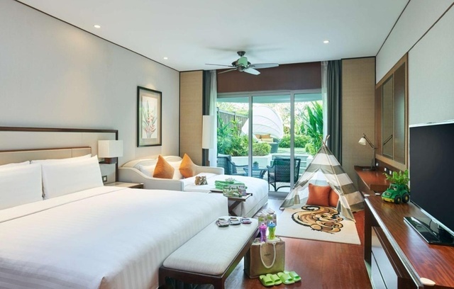 Shangri-la Singapore.jpg