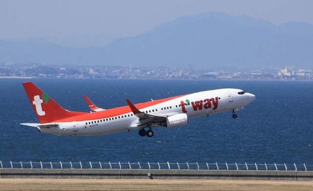 T'way_B737.jpg