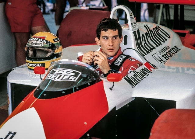 Ayrton-Senna-pit.jpg
