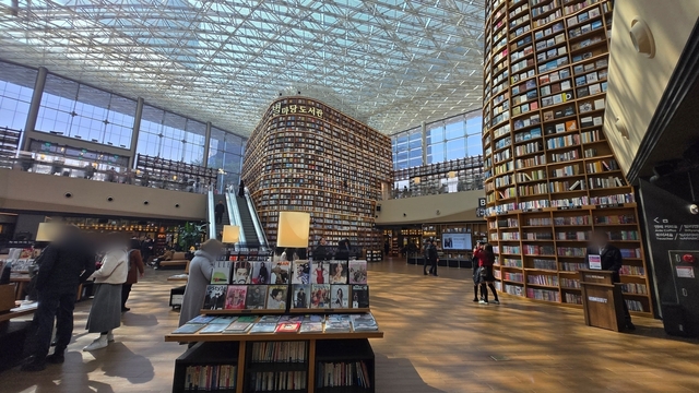 SEL 2503-51.jpg